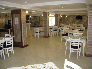 ESTREYA RESIDENCE - RESTAURANT 